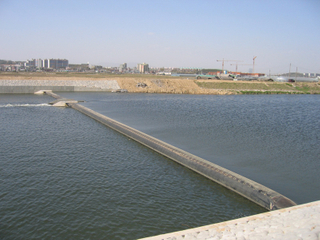 空気膨張式ゴム製河川ダム 